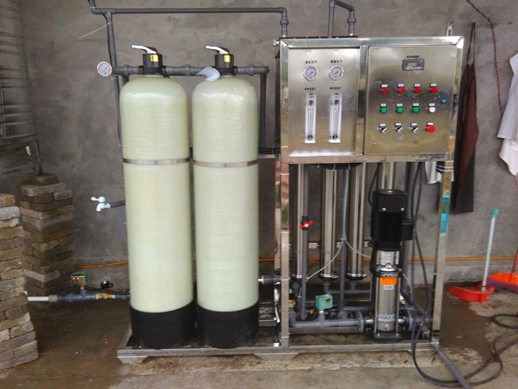 贵州大方县食品厂1吨反渗透纯净水设备安装调试